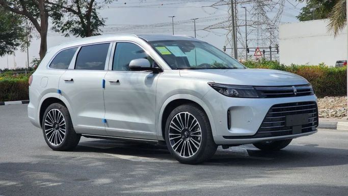 Новый Aito M7, 1.5 л, 2024 в Дубае от Alwan Global Cars Серебристый цвет. Other | AUTO.AE