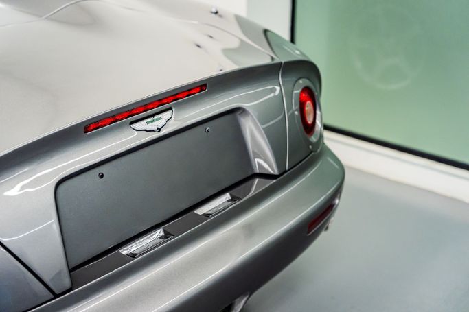 Новый Aston Martin DB AR1, 5.9 л, 2003 в Дубае Бежевый цвет. Европейская | AUTO.AE