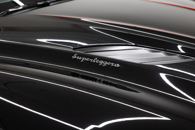 Подержанный Aston Martin DBS Volante III, 5.2 л, 2019 в Дубае от PUPIL OF FATE MOTORS Черный цвет. GCC | AUTO.AE