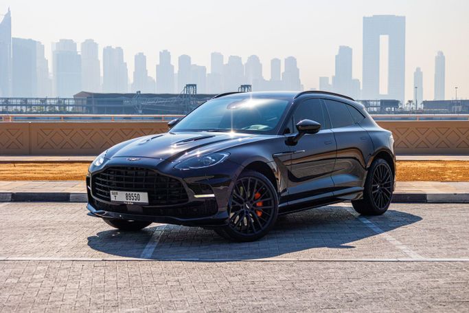 Aston Martin DBX DBX707 I, 2023 внедорожник 5 дв. спорт класса в Дубае от POF RENTAL черный цвет | AUTO.AE