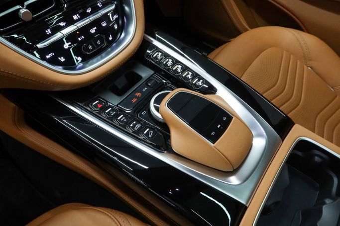 Подержанный Aston Martin DBX I, 4.0 л, 2021 в Дубае от PUPIL OF FATE MOTORS Черный цвет. GCC | AUTO.AE