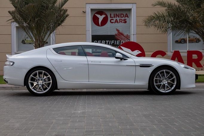 Подержанный Aston Martin Rapide I (S), 5.9 л, 2014 в Дубае от Linda Cars Белый цвет. GCC | AUTO.AE