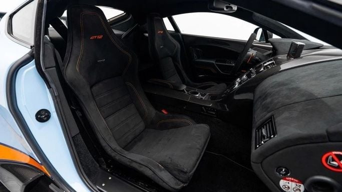 Новый Aston Martin V12 Vantage GT12 I, 5.9 л, 2016 в Дубае от Al Ain Class Motors Синий цвет. GCC | AUTO.AE
