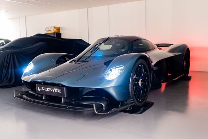Новый Aston Martin Valkyrie, 6.5 л, 2022 в Дубае Зеленый цвет. Европейская | AUTO.AE