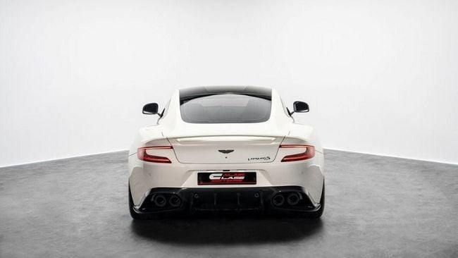 Used Aston Martin Vanquish S II, 5.9 l, 2018 in Dubai by Al Ain Class Motors, White color. GCC Specs | AUTO.AE