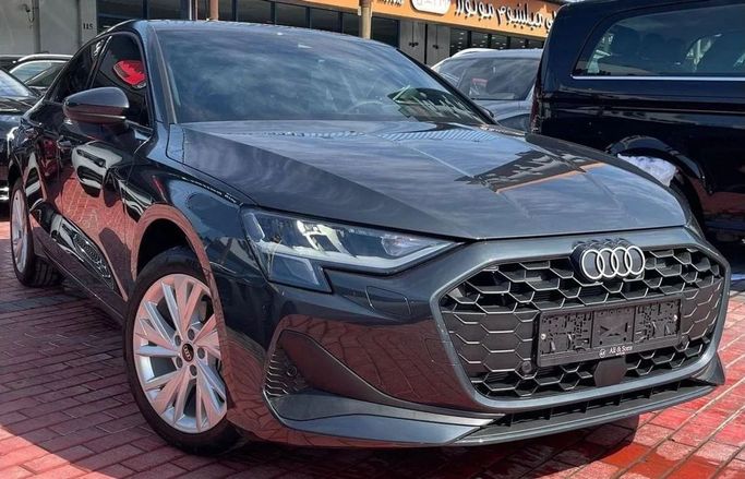 Новый Audi A3 35 TFSI IV (8Y) Рестайлинг, 1.5 л, 2025 в Дубае от Auto Gallery DXB Черный цвет. GCC | AUTO.AE