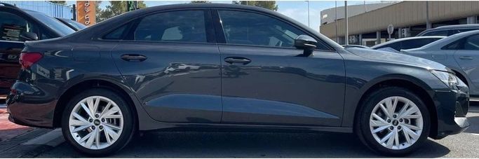 Новый Audi A3 35 TFSI IV (8Y) Рестайлинг, 1.5 л, 2025 в Дубае от Auto Gallery DXB Черный цвет. GCC | AUTO.AE