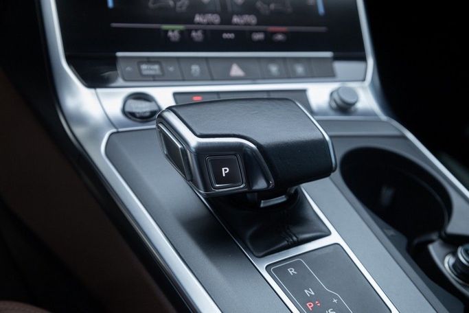 Used Audi A6 40 TFSI V (C8), 2.0 l, 2022 in Dubai by Linda Cars, Black color. GCC Specs | AUTO.AE
