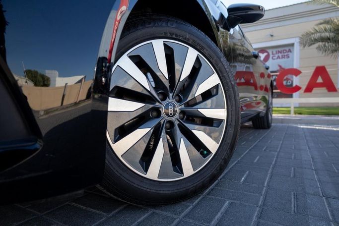 Used Audi A6 40 TFSI V (C8), 2.0 l, 2022 in Dubai by Linda Cars, Black color. GCC Specs | AUTO.AE