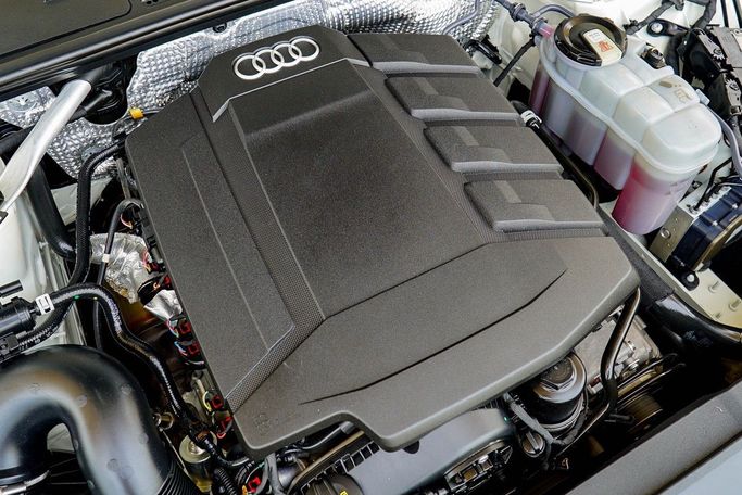 Used Audi A6 45 TFSI V (C8), 2.0 l, 2020 in Dubai by Linda Cars, White color. GCC Specs | AUTO.AE