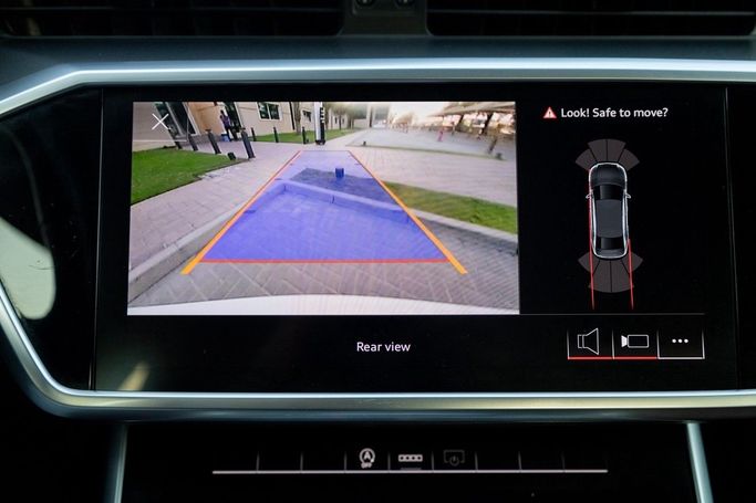 Подержанный Audi A6 40 TFSI V (C8), 2.0 л, 2022 в Дубае от Linda Cars Белый цвет. GCC | AUTO.AE