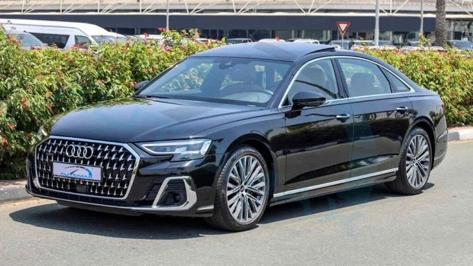 Подержанный Audi A8 Long 55 TFSI IV (D5) Рестайлинг, 3.0 л, 2024 в Дубае от Auto Max Group Черный цвет.  | AUTO.AE