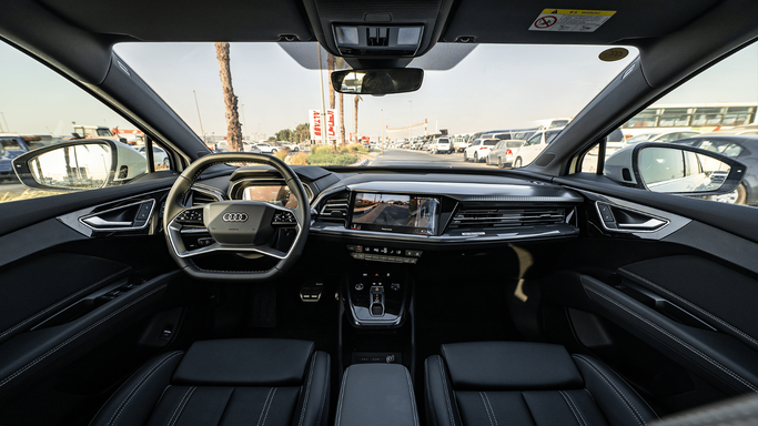 Новый Audi Q4 e-tron 40, 2021 в Дубае от Altass Motors Белый цвет. Other | AUTO.AE