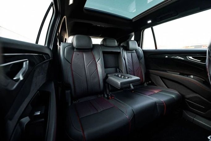 Новый Audi Q5 e-tron 40 I, 2023 в Дубае от Altass Motors Белый цвет. Other | AUTO.AE