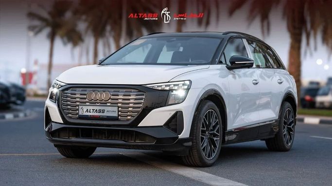 Новый Audi Q5 e-tron 40 I, 2023 в Дубае от Altass Motors Белый цвет. Other | AUTO.AE