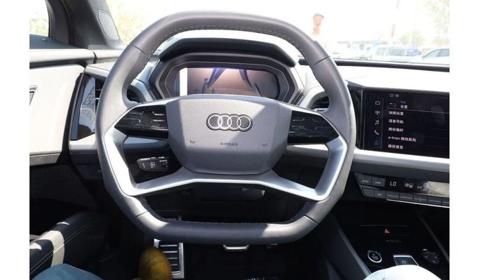 Новый Audi Q5 e-tron 40, 2024 в Дубае от Top Euro Cars Черный цвет.  | AUTO.AE
