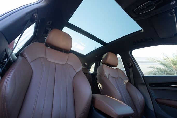 Used Audi Q5 II (FY), 2.0 l, 2018 in Dubai by Linda Cars, Grey color. GCC Specs | AUTO.AE