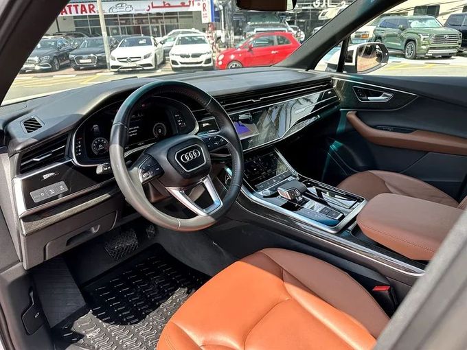 Подержанный Audi Q7 55 TFSI II (4M) Рестайлинг, 3.0 л, 2020 в Дубае от Nice Cars Motos Белый цвет. GCC | AUTO.AE