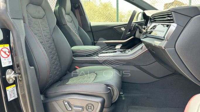 Новый Audi Q8 55 TFSI I (4M) Рестайлинг, 3.0 л, 2024 в Дубае от Falcons GT Motors FZCO Черный цвет. Other | AUTO.AE