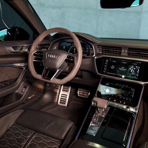 Audi RS 6 IV (C8), 2021 универсал 5 дв. спорт класса в Дубае от DEIZ серый цвет | AUTO.AE