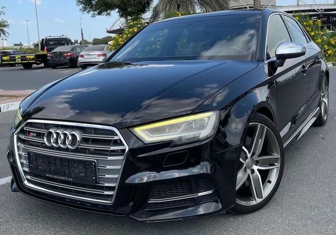 Новый Audi S3 III (8V) Рестайлинг, 2.0 л, 2019 в Дубае от Auto Gallery DXB Черный цвет. GCC | AUTO.AE