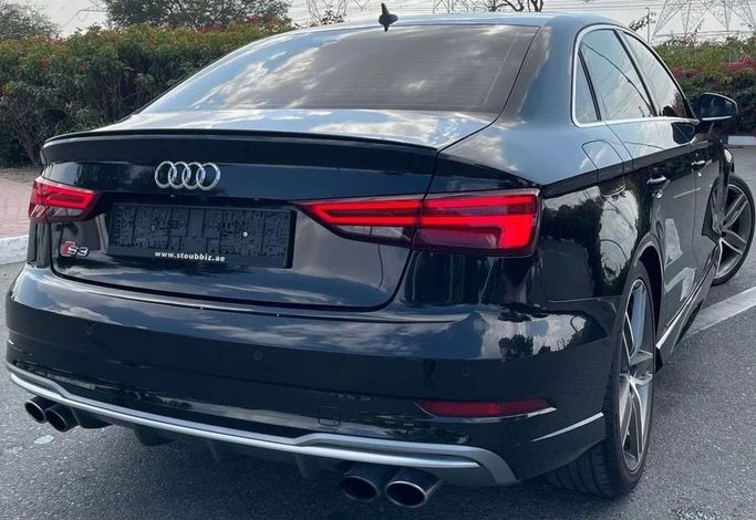 Новый Audi S3 III (8V) Рестайлинг, 2.0 л, 2019 в Дубае от Auto Gallery DXB Черный цвет. GCC | AUTO.AE