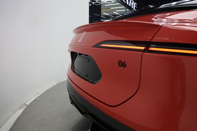 Новый Avatr 06, 1.5 л, 2025 в Дубае от MENAMOTORS Красный цвет. Китайская | AUTO.AE