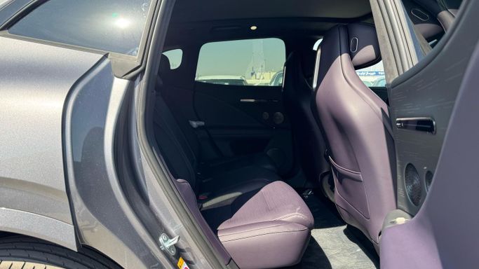 Новый Avatr 07, 2024 в Дубае от MENAMOTORS Серый цвет. Китайская | AUTO.AE