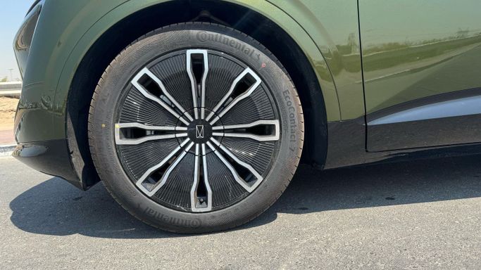 New Avatr 07, 2024 in Dubai by MENAMOTORS, Green color. Chinese Specs | AUTO.AE