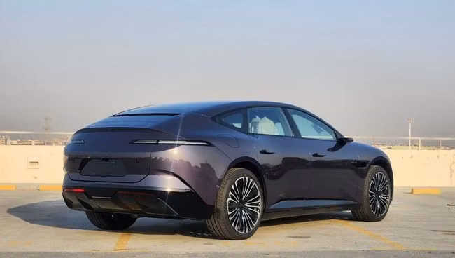 Новый Avatr 12, 1.5 л, 2025 в Дубае от Gulf Motors Пурпурный цвет. Китайская | AUTO.AE