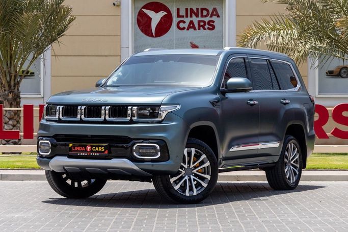Подержанный BAIC BJ60, 2.0 л, 2025 в Дубае от Linda Cars Серый цвет. GCC | AUTO.AE