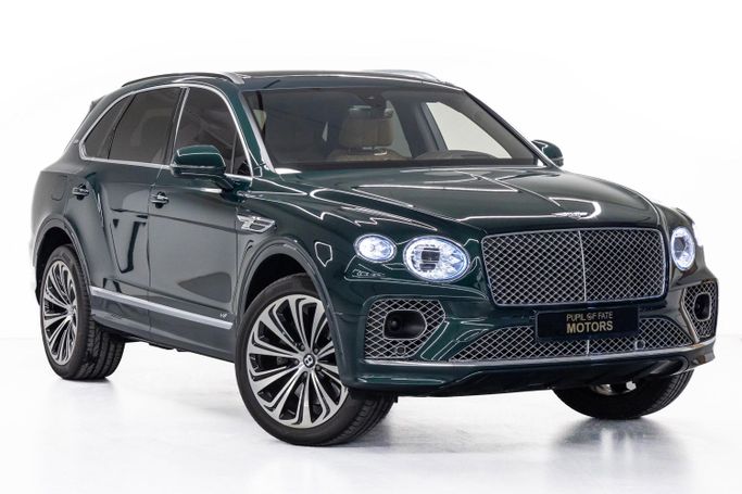 Подержанный Bentley Bentayga I Рестайлинг, 4.0 л, 2021 в Дубае от PUPIL OF FATE MOTORS Зеленый цвет. Other | AUTO.AE
