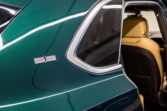 Подержанный Bentley Bentayga I Рестайлинг, 4.0 л, 2021 в Дубае от PUPIL OF FATE MOTORS Зеленый цвет. Other | AUTO.AE