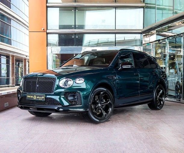 New Bentley Bentayga S I Facelift, 3.0 l, 2023 in Dubai by Q Motors, Green color. European Specs | AUTO.AE