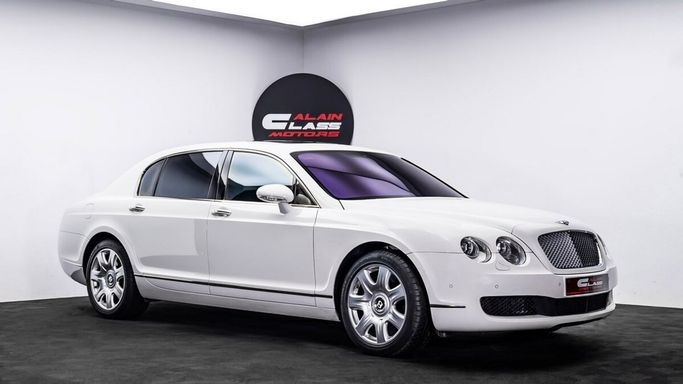Подержанный Bentley Continental Flying Spur, 6.0 л, 2006 в Дубае от Al Ain Class Motors Белый цвет. GCC | AUTO.AE