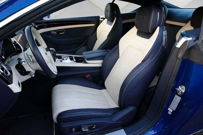 مستعملة Bentley Continental GT Speed ثالثاً, 6.0 l, 2019 في في دبي من Mohammad Alkarak Motors، اللون أزرق. المواصفات الأوروبية | AUTO.AE