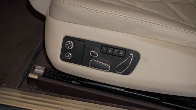 Подержанный Bentley Continental GT II, 4.0 л, 2013 в Дубае от Ibitisam Motors Серый цвет.  | AUTO.AE