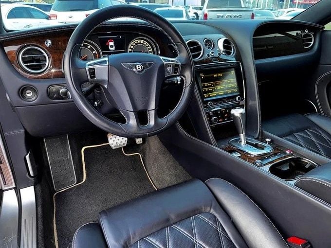 Used Bentley Continental GT II Facelift, 4.0 l, 2015 in Dubai by Shamil Motors, Grey color.  | AUTO.AE