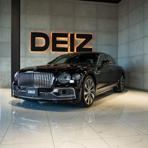 Bentley Flying Spur III, 2022 седан бизнес класса в Дубае от DEIZ черный цвет | AUTO.AE