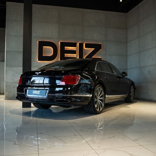 Bentley Flying Spur III, 2022 седан бизнес класса в Дубае от DEIZ черный цвет | AUTO.AE
