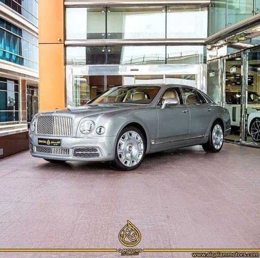 Used Bentley Mulsanne II Facelift, 6.8 l, 2018 in Dubai by Q Motors, Silver color. GCC Specs | AUTO.AE