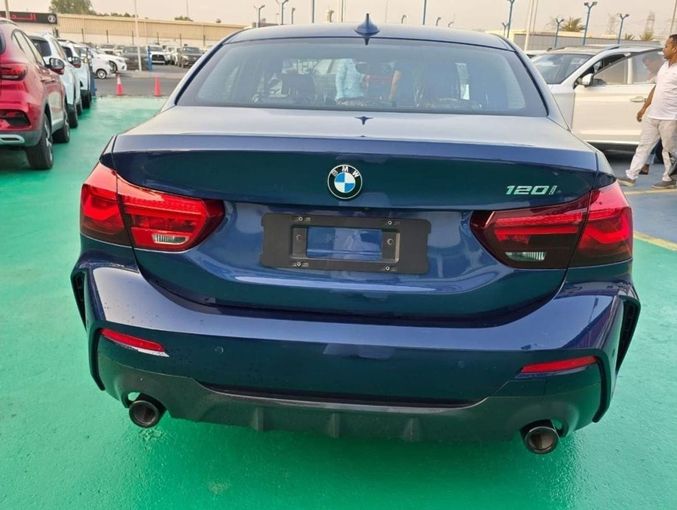 Новый BMW 1 Series 120i III (F52) Рестайлинг, 1.5 л, 2023 в Дубае от Mohamed Hakim Motors Синий цвет. Other | AUTO.AE
