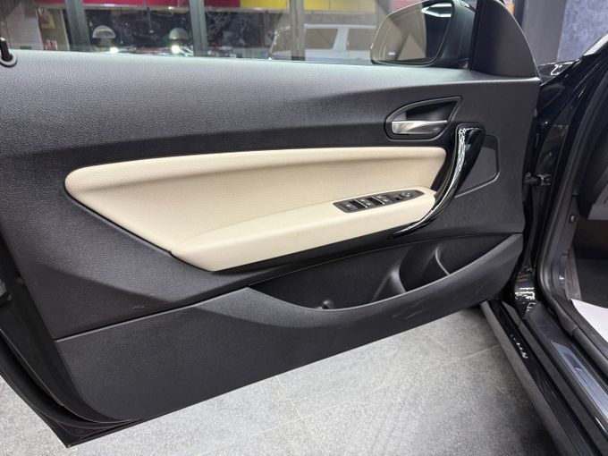مستعملة BMW 2 Series عملية شد الوجه F22, 2.0 l, 2020 في في دبي، اللون أسود. أخرى | AUTO.AE