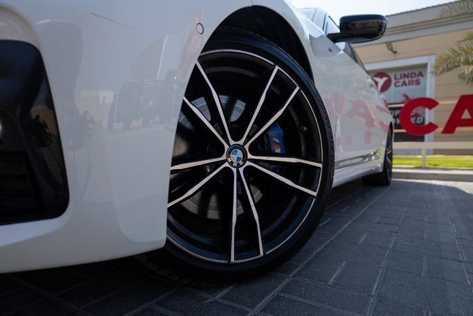 Used BMW 3 Series 330i VII (G2x), 2.0 l, 2021 in Dubai by Linda Cars, White color. GCC Specs | AUTO.AE