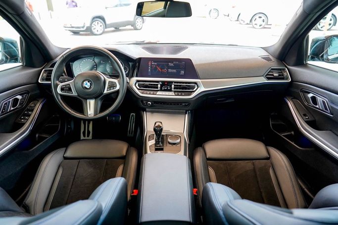 Used BMW 3 Series 320i VII (G2x), 2.0 l, 2021 in Dubai by Linda Cars, Black color. GCC Specs | AUTO.AE