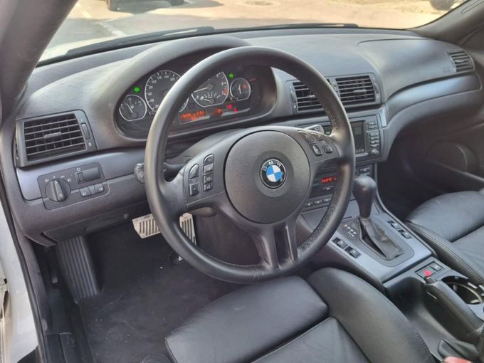Подержанный BMW 3 Series 330i V (E90/E91/E92/E93), 3.0 л, 2005 в Дубае от Saeed Auto Белый цвет. Японская | AUTO.AE