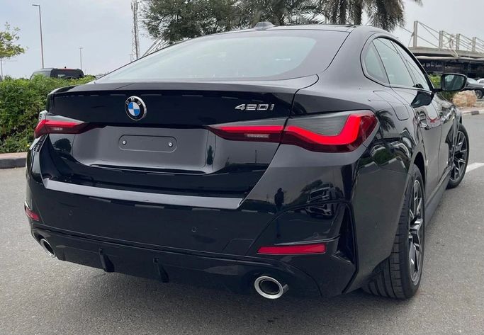 Новый BMW 4 Series 420i G22, G23, G26, 2.0 л, 2025 в Дубае от Auto Gallery DXB Черный цвет. GCC | AUTO.AE