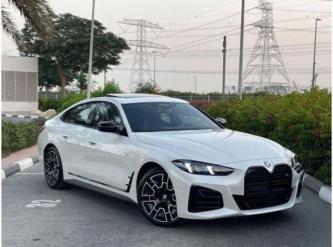 Подержанный BMW 4 Series M440i xDrive G22, G23, G26 Рестайлинг, 3.0 л, 2025 в Дубае от Drivenchy Motors Белый цвет. Other | AUTO.AE