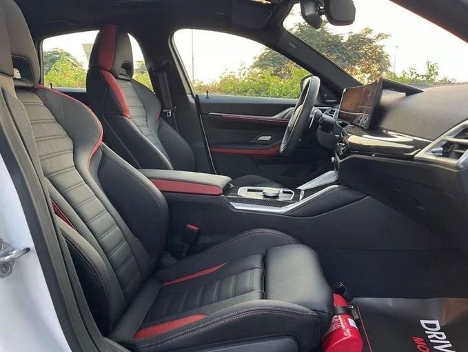 Подержанный BMW 4 Series M440i xDrive G22, G23, G26 Рестайлинг, 3.0 л, 2025 в Дубае от Drivenchy Motors Белый цвет. Other | AUTO.AE