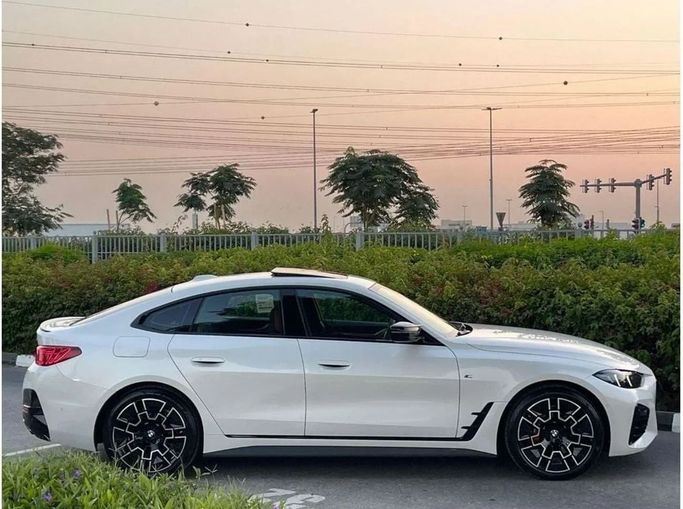 Подержанный BMW 4 Series M440i xDrive G22, G23, G26 Рестайлинг, 3.0 л, 2025 в Дубае от Drivenchy Motors Белый цвет. Other | AUTO.AE